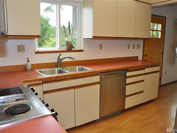 3rd image of 26901 North Pl