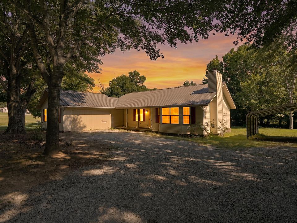 1st image of 25 Cottonwood Ln