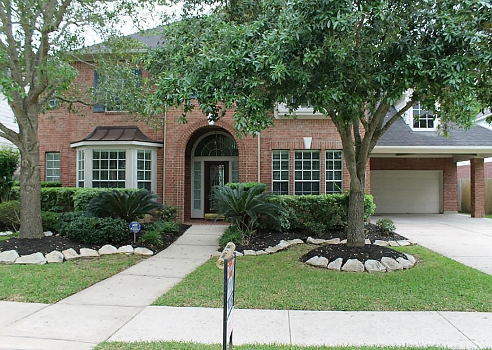 1st image of 4110 Oak Forest Dr