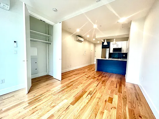 Rented by Doorway NYC, LLC | media 19