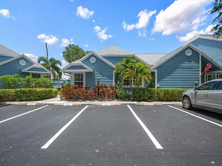 621 Ocean Dunes Cir — Photo 14