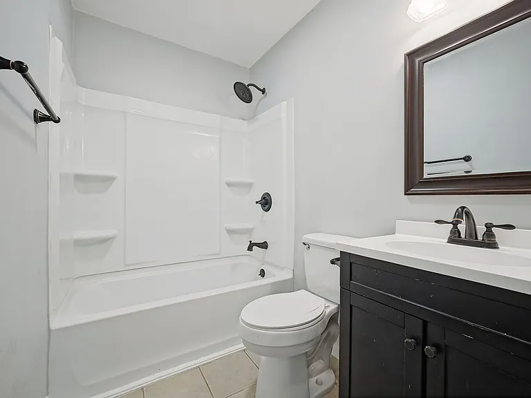 1216 Green Cedar Ln — Photo 16