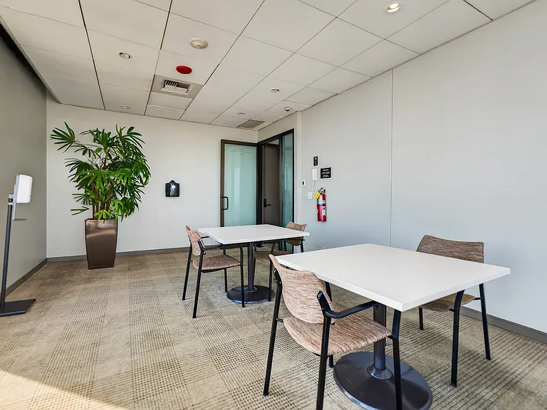 2650 N Lakeview Ave #2801 — Photo 32