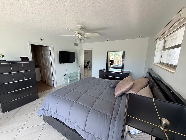 440 Paradise Isle Blvd #409 — Photo 11