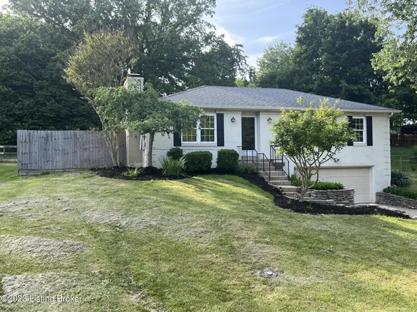 12105 Hillside Dr, Goshen, KY 40026