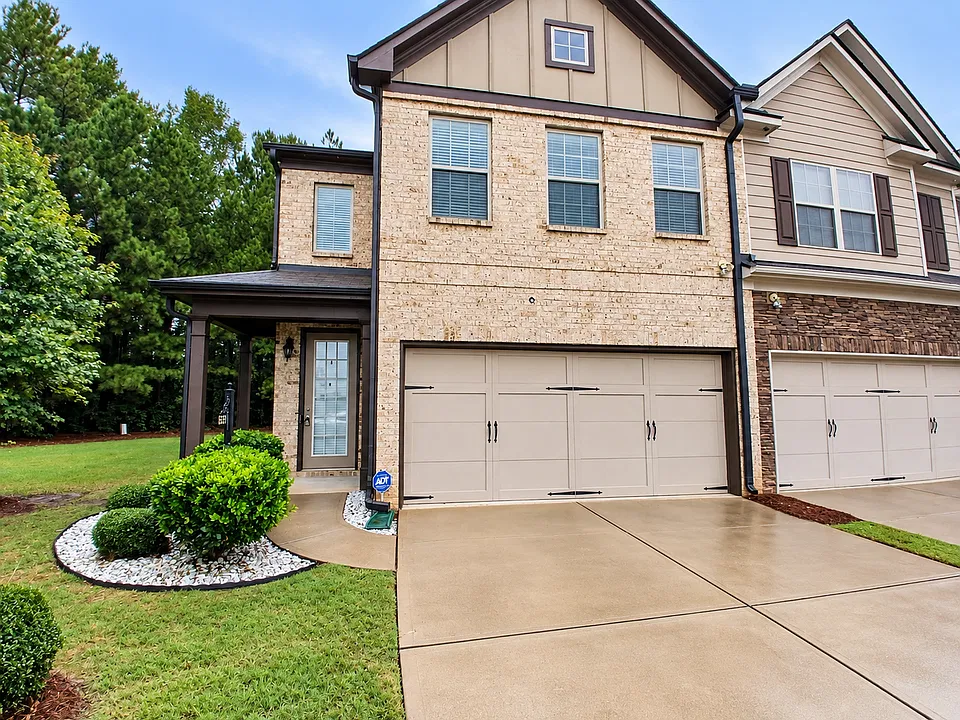 5531 Radford Loop