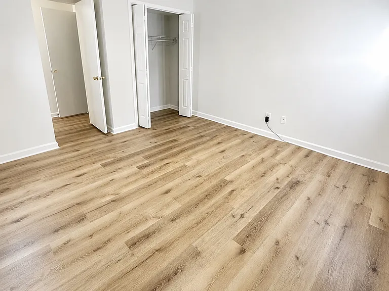 1002 Brighton Point — Photo 17