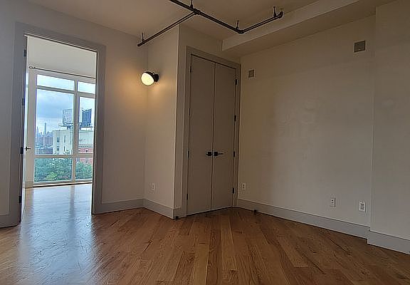 5th image of 417 E 135th St #6C