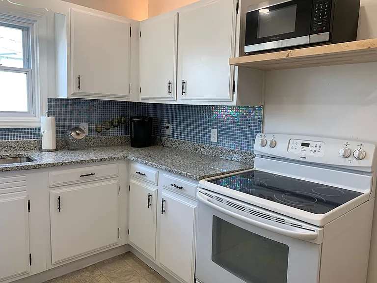 40 E Bowery St — Photo 2