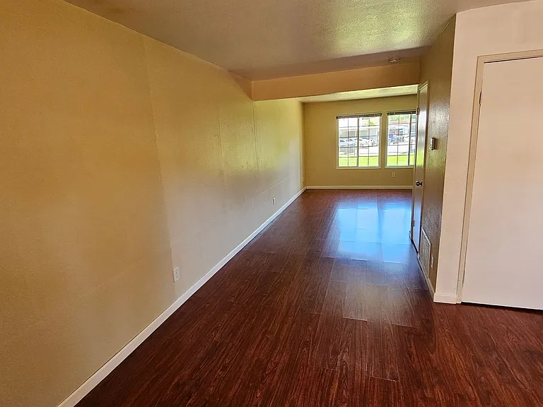 3193 Tonopah Ct — Photo 6