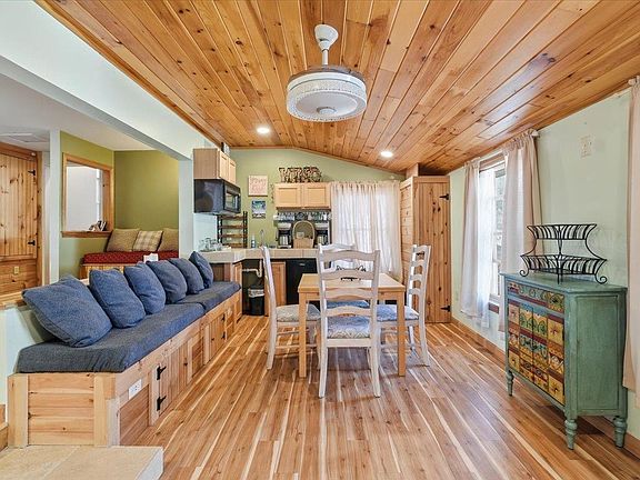 3rd image of 236 Baker Street