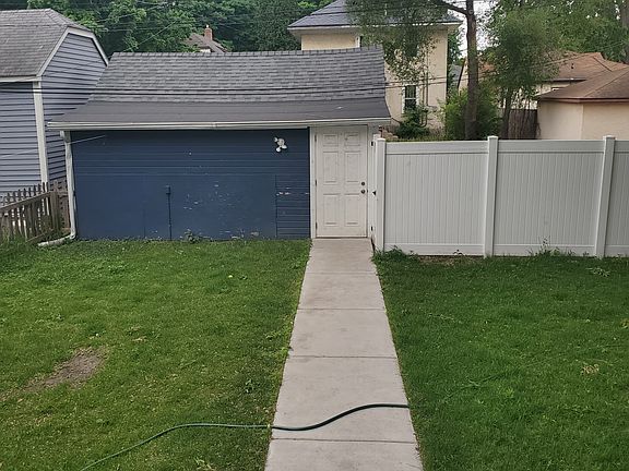 5th image of 3112 40th Ave S