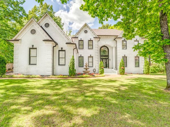 946 Oakmont Ridge Cv, Collierville, TN 38017