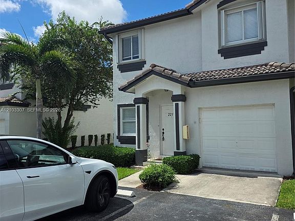 2nd image of 2238 SE 26th Ln #2238