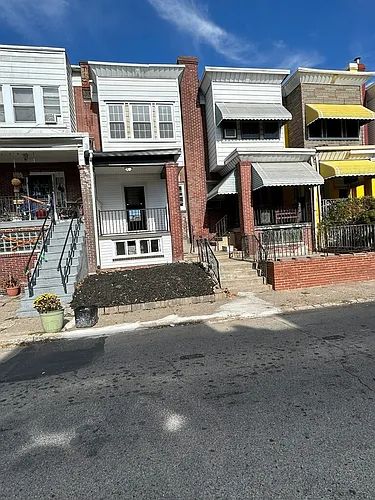 1945 W Carey St Photo 1