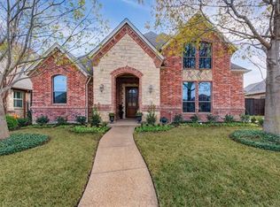 8100 Oak Knoll Dr, North Richland Hills, TX 76182