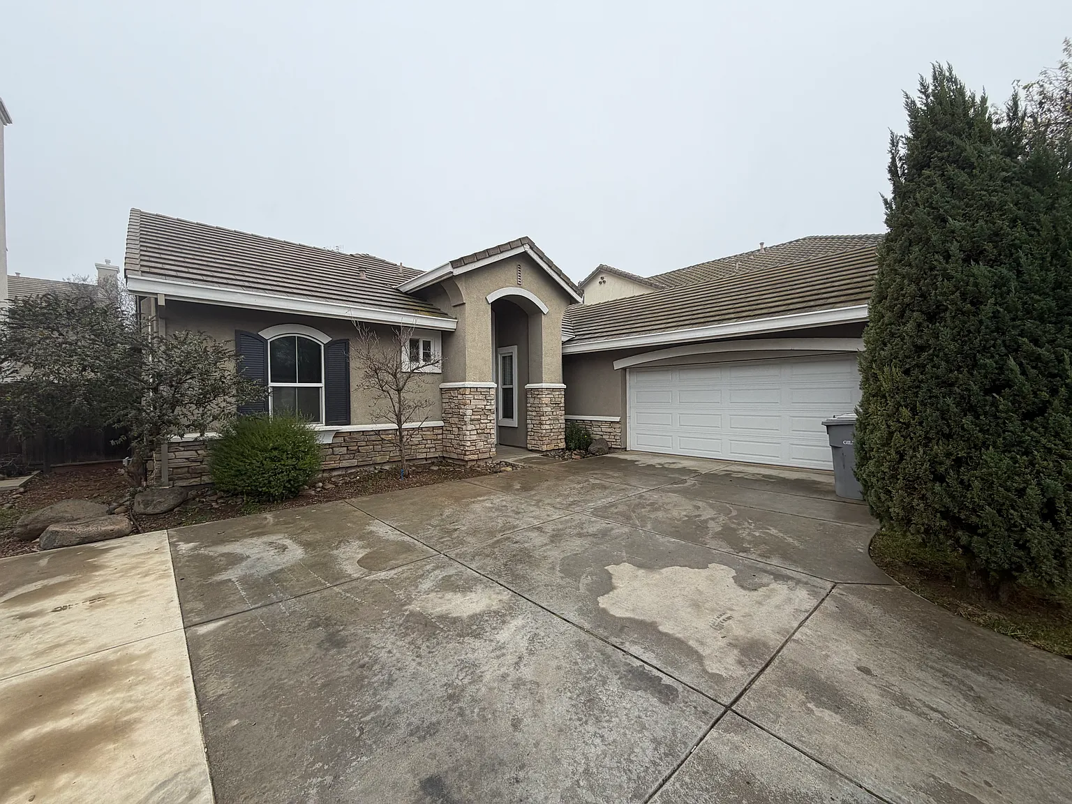 629 Stetson Dr photo 1