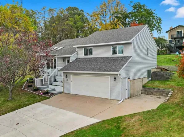 70 Kimberly Ct SW, Pine Island, MN 55963