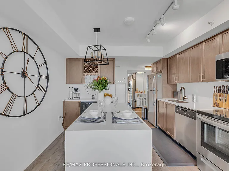 3091 Dufferin St #727 — Photo 9