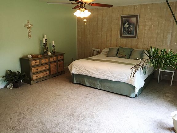 5th image of 106 Merry Mark Dr