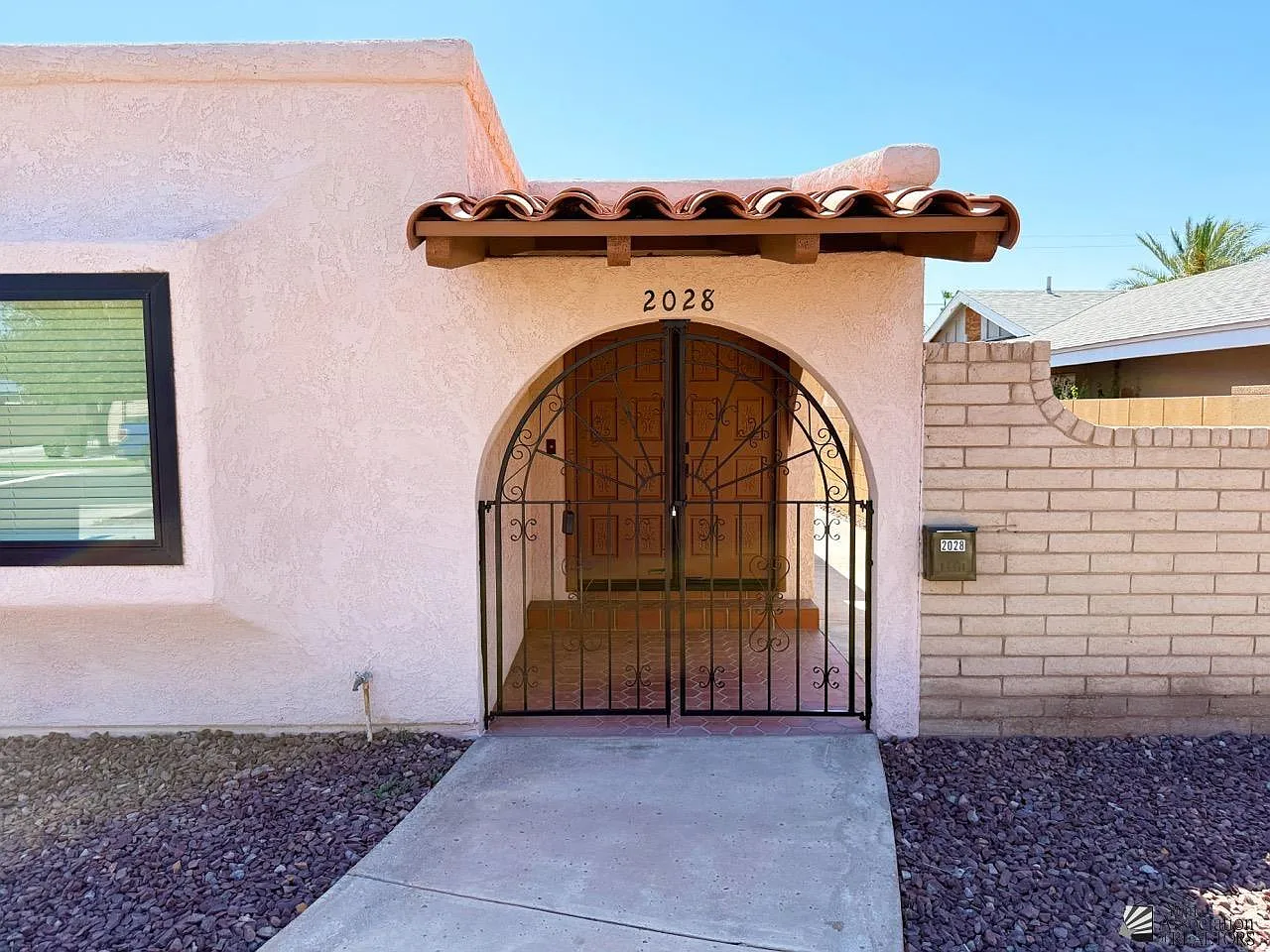 2 bed, 2.0 bath, 1281 sqft, $1,695 — Photo 4