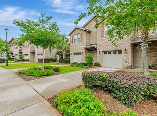 8726 Brown Pelican Cir, Navarre, FL 32566