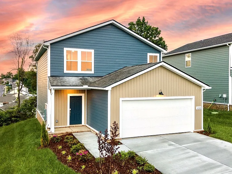 3206 Hearth Hollow Rd — Photo 1