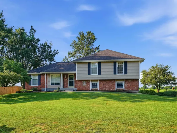 4025 SE 34th Ter, Topeka, KS 66605