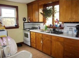 654 Bowen St, Fall River, MA 02724