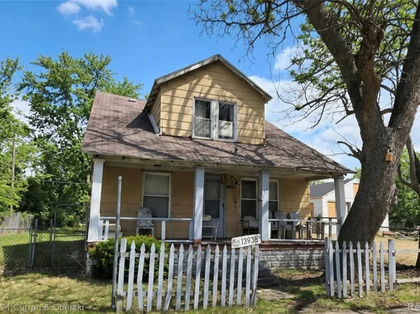 13938 Lumpkin St, Hamtramck, MI 48212