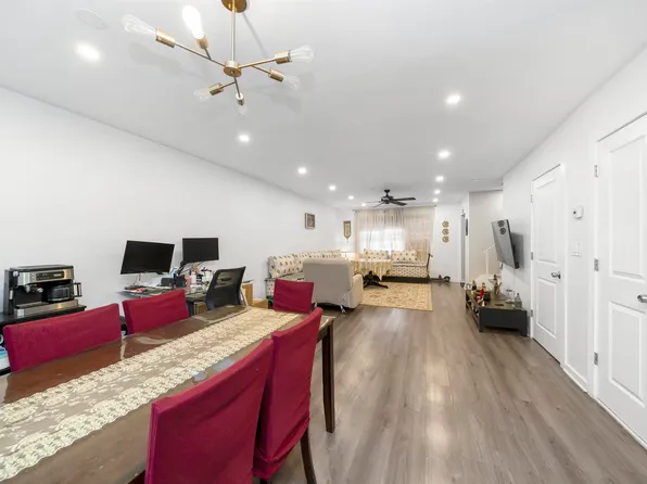 64 College Street image 4 of 17