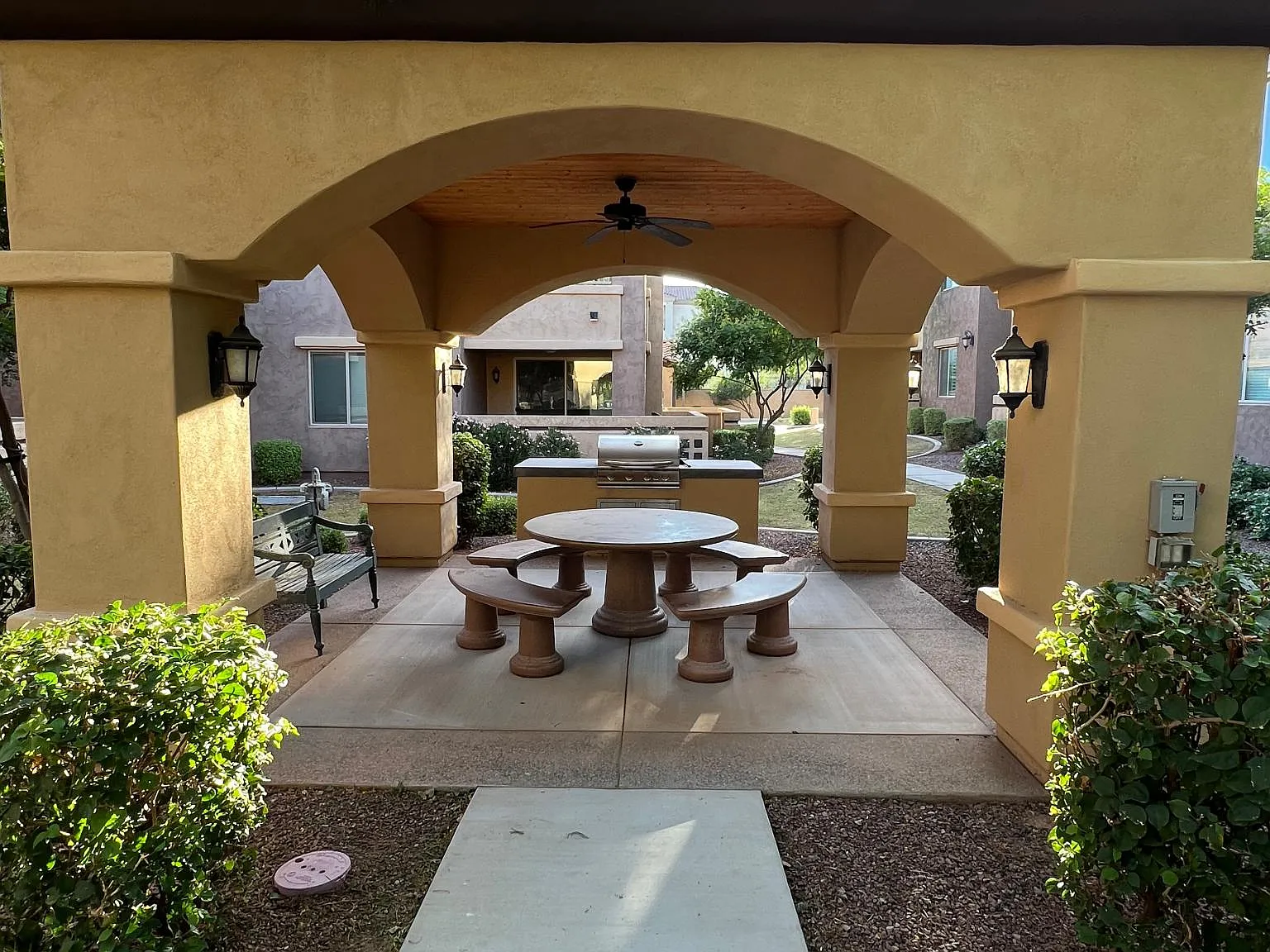 250 W Queen Creek Rd — Photo 4