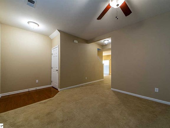 4th image of 14 Madeline Cir