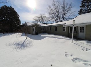 8105 N Harrison Rd, Roscommon, MI 48653