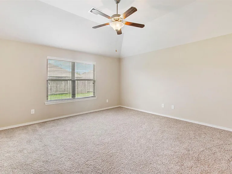8746 Sunny Gallop Dr — Photo 13