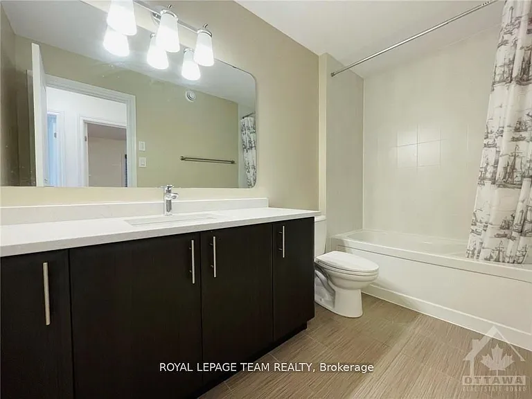 1189 Tischart Cres — Photo 21