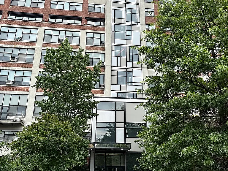 535 Dean St #913 — Photo 10