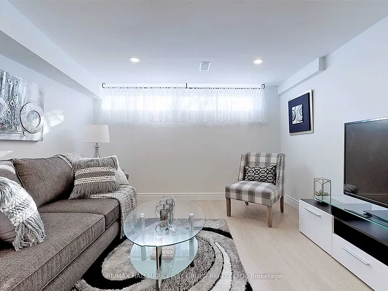 62 Ambassador St #BASEMENT — Photo 12