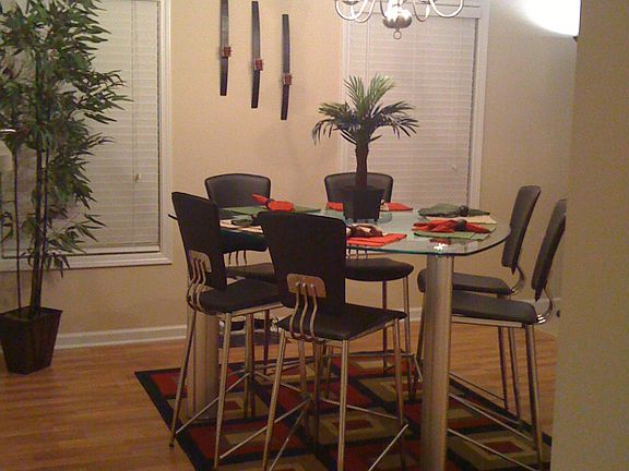 Nice dinning area