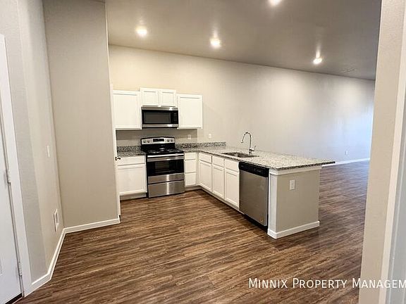 3rd image of 2107 Langford Ave Unit B