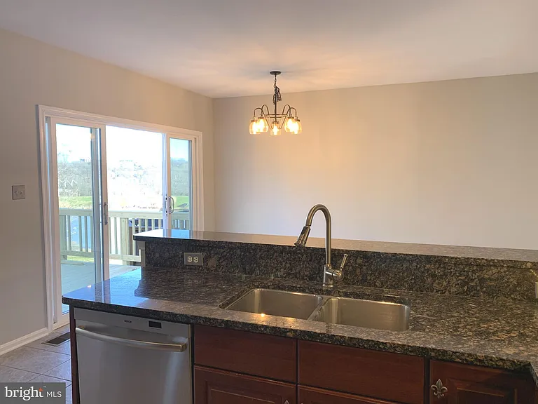 3384 Governors Crest Ct — Photo 16