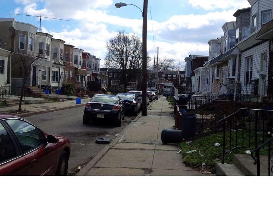 2nd image of 2037 S Salford St