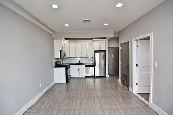 Rented by Bohemia Realty Group | media 3