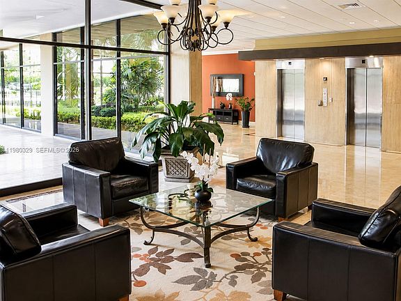 4th image of 400 Kings Point Dr APT 812