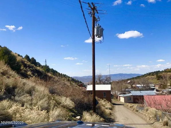 104 South St, Marfa, NV 89310