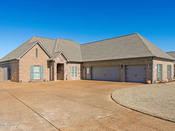 2190 Redbud Cv, Southaven, MS 38672
