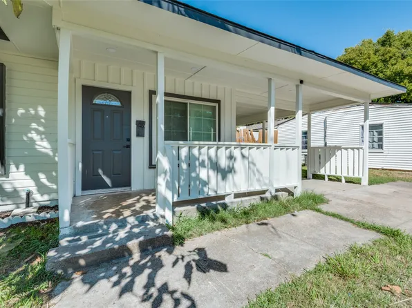 1110 Indian Hills Dr, Grand Prairie, TX 75051