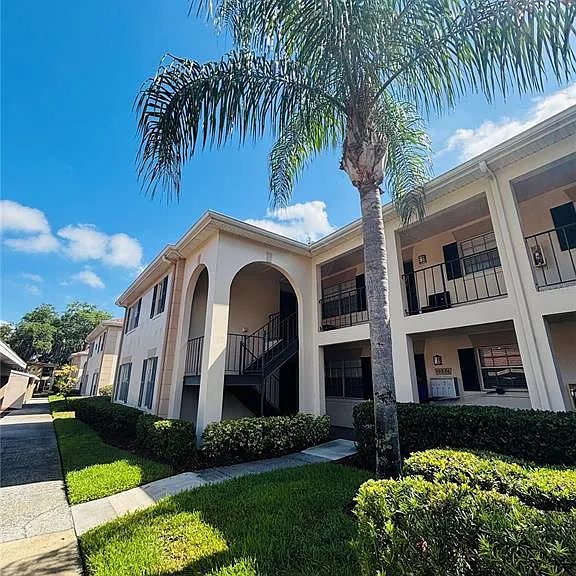 10356 Carrollwood Ln #205 — Photo 1