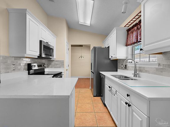 3rd image of 2948 Charter Oaks Ln