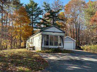 33 Lamprey River Park, Newmarket, NH 03857